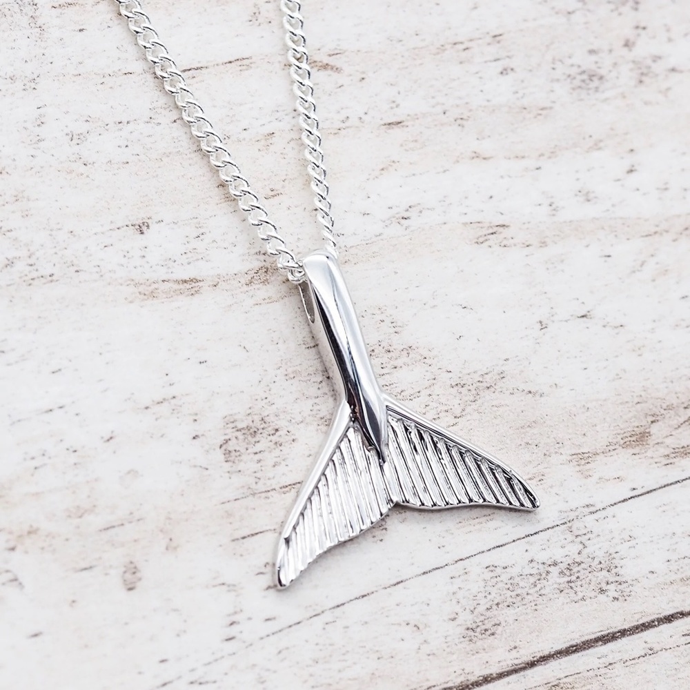 INDIE and Harper Whale Tail Necklace - Picture 2 of 3
